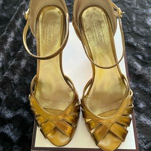 Vintage Coach bronze metallic shoes